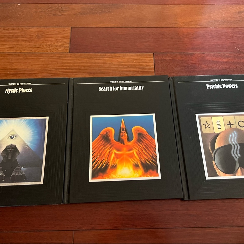 Set of three! Mysteries of the unknown! I can mix and match.I have the whole set